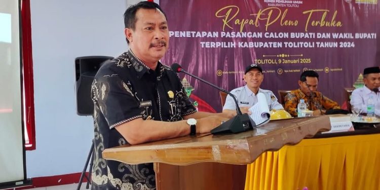 Bupati Hi.Amram Hi.Yahya menghadiri Rapat Pleno Terbuka Penetapan Pasangan Calon Bupati Dan Wakil Bupati Terpilih Kabupaten Tolitoli